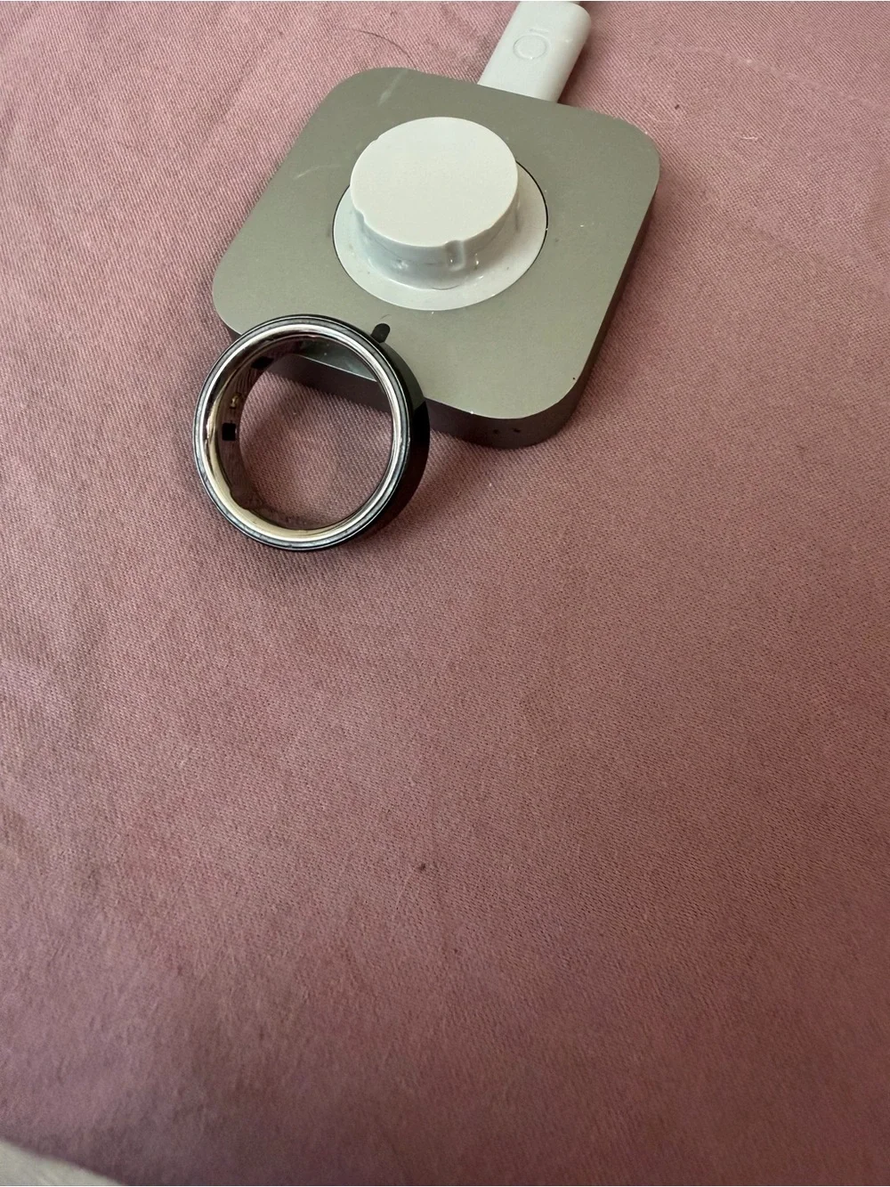 Oura Smart Ring in Black and Silver
